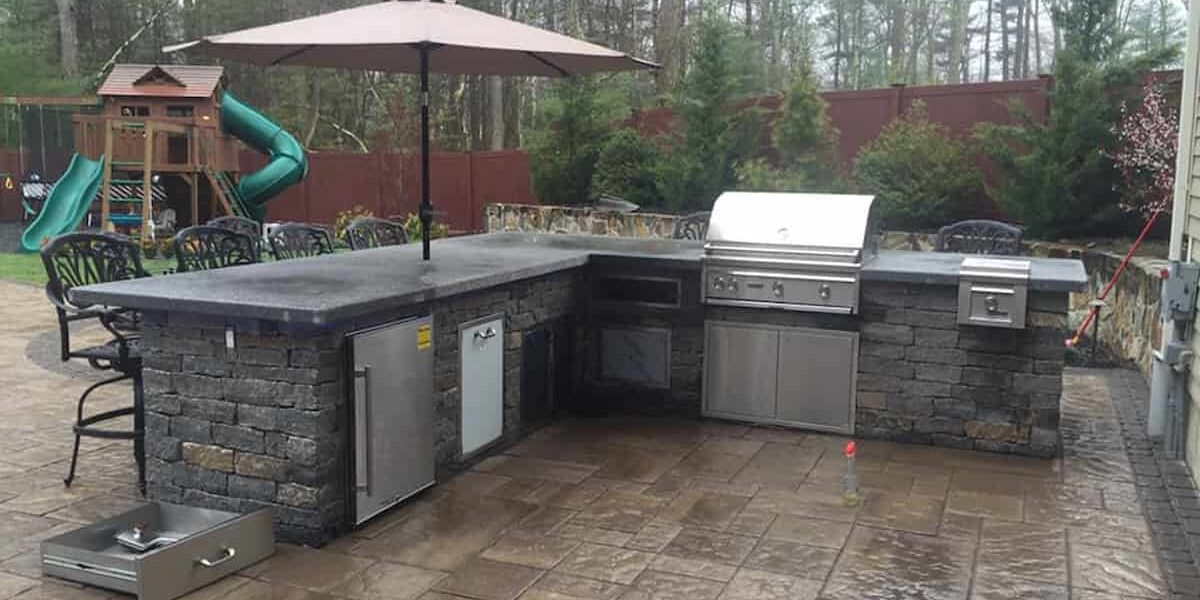 Outdoors Kitchens